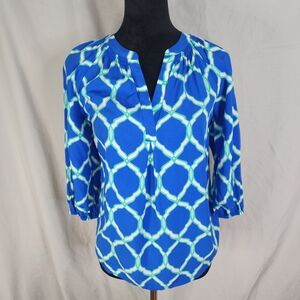 CROWN & IVY Size XS Bright Blue Lattice Print Raglan Sleeve Pleated Rayon Blouse